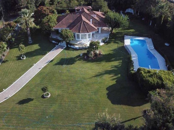 Big-Villa-for-sale-in-Greece