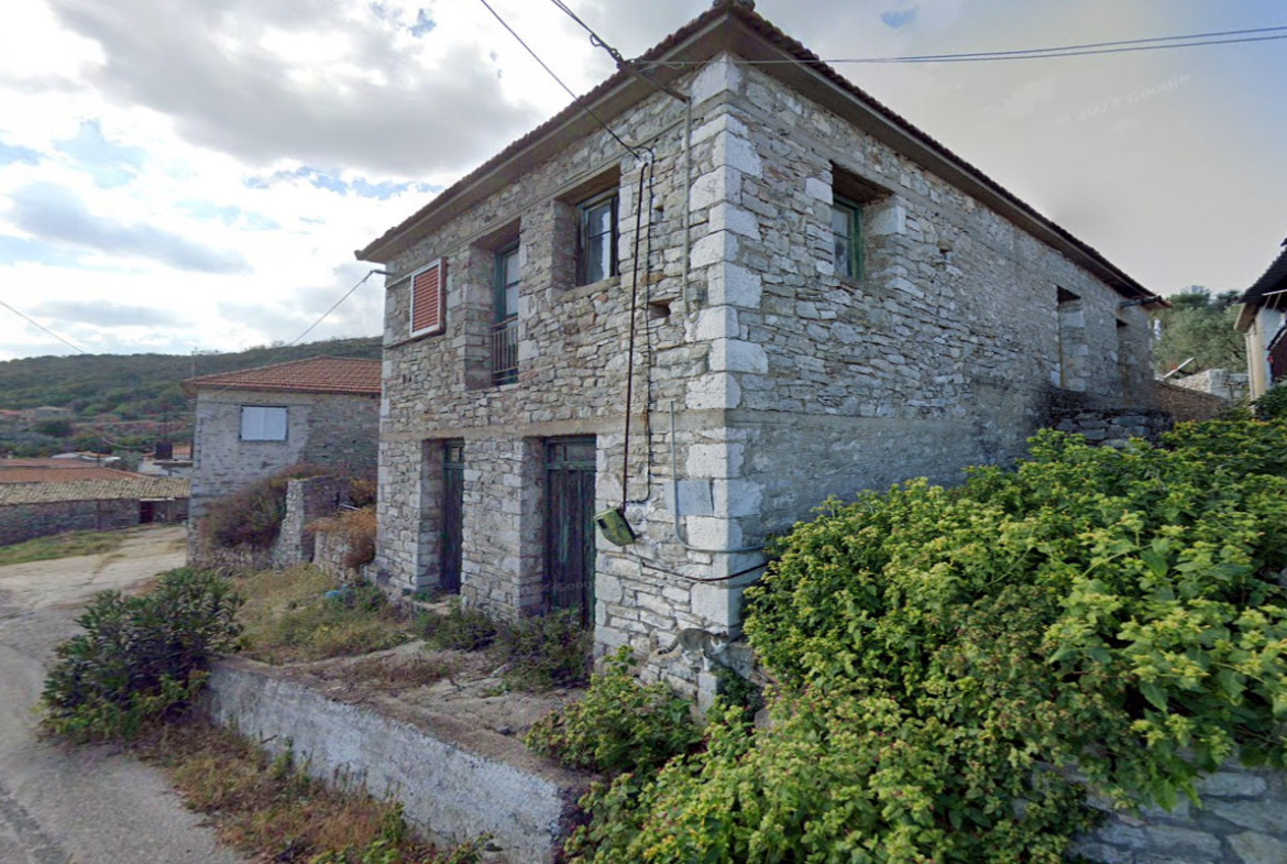 Verkaufe ein traditionelles Haus im Dorf Mathias, Messinias, Kalamata